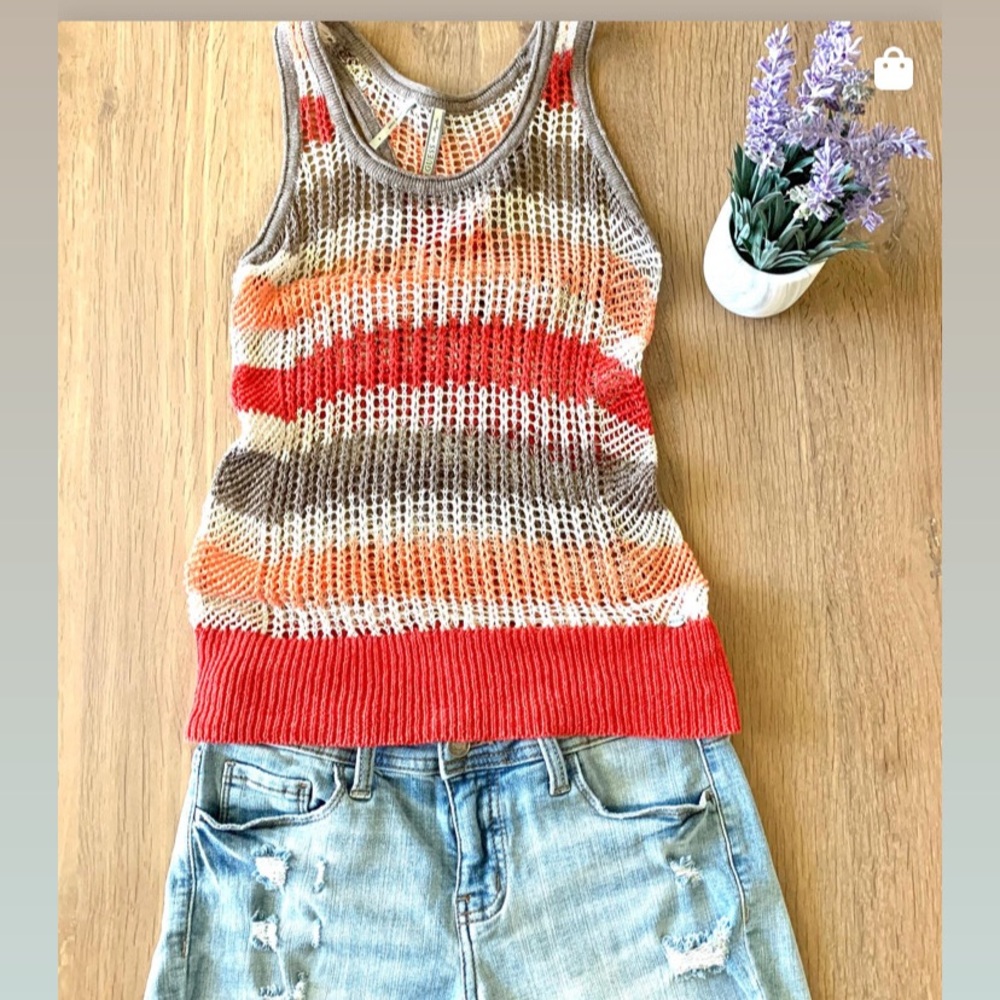 GUESS WOMENS CROCHETED TANK SIZE MEDIUM